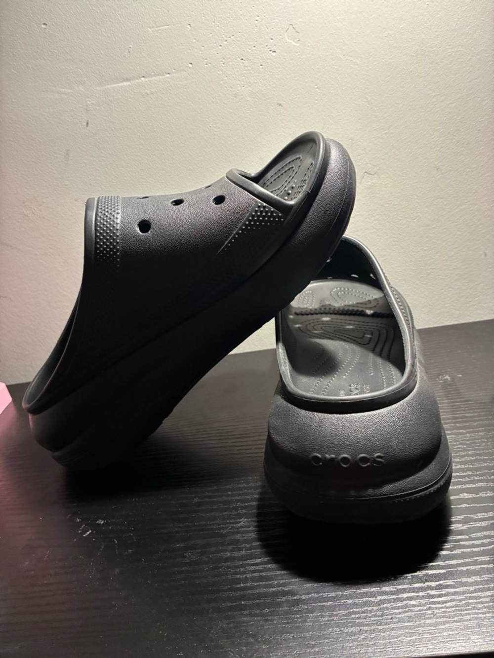 CROCS Men's Black Classic Clog - Slip-On Comfort